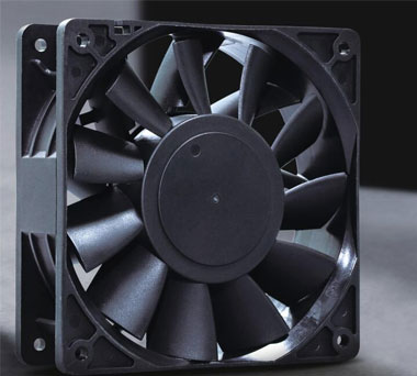 The Blade Adjustment Structure of the Axial Fan Causes Vibration